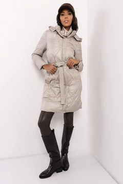 Léna rombusz steppelt kabát pezsgő